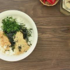 Cách làm Cá Hồi Cuộn Cơm Chiên Rong Biển