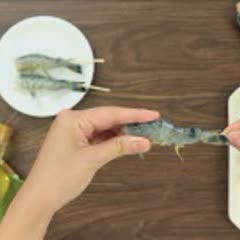 Cách làm Cá Hồi Cuộn Cơm Chiên Rong Biển