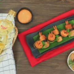 Cách làm Cá Hồi Cuộn Cơm Chiên Rong Biển
