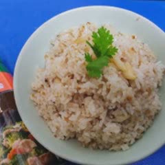 Cách Làm Cơm Chiên Củ Tỏi Đổi Vị Cho Gia Đình