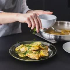 Cách làm Gà Chiên Sốt Bơ Chanh Kiểu Pháp vàng ươm 