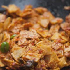 Cách Làm Khoai Tây Chiên Cay Chua Ngọt Cho Bé