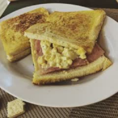 Cách Làm Sandwich Chiên Kẹp Jambong Sốt Mayonnaise Trứng Bắp