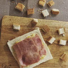 Cách Làm Sandwich Chiên Kẹp Jambong Sốt Mayonnaise Trứng Bắp