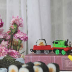 Cách làm cơm cuộn rong biển chà bông