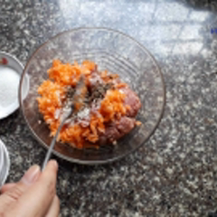 Cách làm Hoành thánh luộc sốt cay