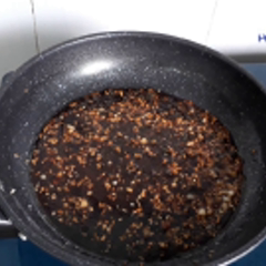 Cách làm Hoành thánh luộc sốt cay