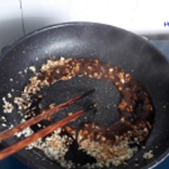 Cách làm Hoành thánh luộc sốt cay