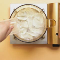 Cách làm Sủi Cảo Nhân Thịt, Rau Thì Là độc đáo, thơm ngon 