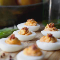Cách làm Trứng Nghiền Sốt Yogurt Mayonnaise bacon béo ngậy
