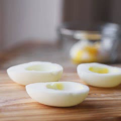 Cách làm Trứng Nghiền Sốt Yogurt Mayonnaise bacon béo ngậy