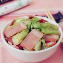 Cách làm bắp cải xào thịt xông khói
