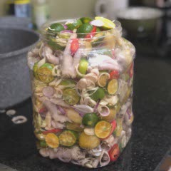 Cách Làm Chân Gà Cóc Non Ngâm Sả Tắc