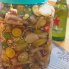 Cách Làm Chân Gà Cóc Non Ngâm Sả Tắc