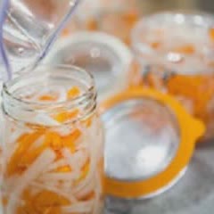 Cách làm Củ Cải Và Cà Rốt Ngâm chua ngọt, giúp chống ngán