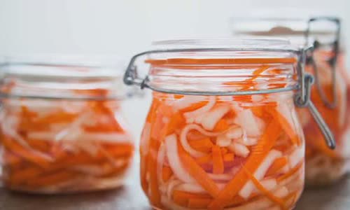 Cách làm Củ Cải Và Cà Rốt Ngâm chua ngọt, giúp chống ngán