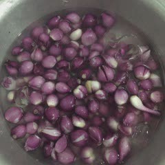 Cách làm hành chua