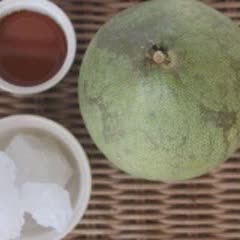 Cách Làm Mứt Vỏ Bưởi Dẻo Ngon, Không Hề Bị Đắng
