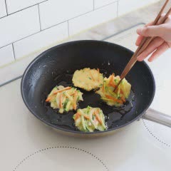 Cách làm chả bí ngòi chiên