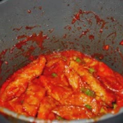 Cách làm Chả Cá Sốt Cà Chua ngọt cho bữa cơm gia đình