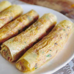 Cách làm chả giò chiên nhân thịt trứng