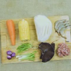 Cách làm chả giò tôm bắp