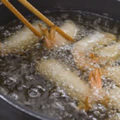 Cách làm chả giò tôm cay