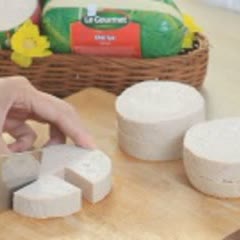 Cách bày Chả Lụa Dưa Hành đẹp mắt chiêu đãi khách ngày Tết 