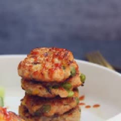 Cách làm chả thịt gà rau củ chiên giòn