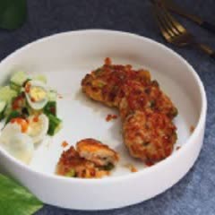 Cách làm chả thịt gà rau củ chiên giòn