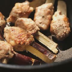 Cách làm Chạo Bò Chiên Quấn Mía đơn giản, ngon khó cưỡng