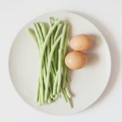 Cách làm trứng chiên đậu que