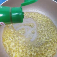 Cách Làm Nghêu Xào Bơ Tỏi Thơm Ngon Đơn Giản Ở Nhà