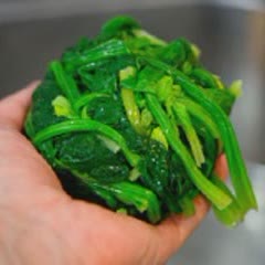 Cách Làm Cải Bó Xôi Trộn Đơn Giản Ngon Miệng Ở Nhà