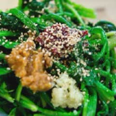 Cách Làm Cải Bó Xôi Trộn Đơn Giản Ngon Miệng Ở Nhà