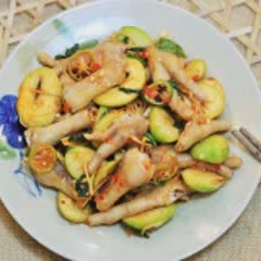 Cách Làm Chân Gà Trộn Cóc Xoài Non