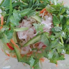 Cách làm gỏi cần tây giòn mát