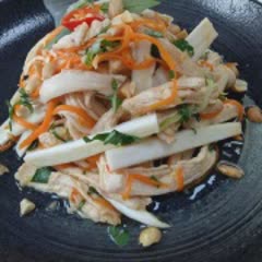 Cách làm Gỏi gà củ hũ dừa