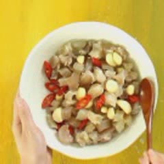 Cách Làm Món Gỏi Gân Bò Ngâm Nước Mắm Giòn Ngon Đến Lạ Thường