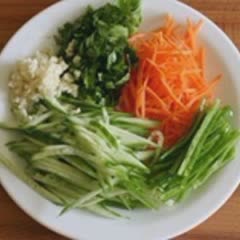 Cách Làm Gỏi Giá Đỗ Kiểu Hàn Thanh Mát Ngon Miệng