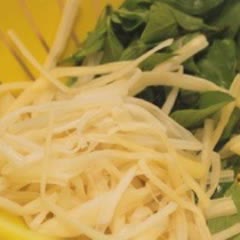Cách Làm Gỏi Lưỡi Heo Trộn Ngó Sen Thật Giòn Ngon