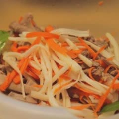 Cách Làm Gỏi Lưỡi Heo Trộn Ngó Sen Thật Giòn Ngon