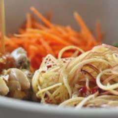 Cách làm Gỏi nghêu bắp chuối 