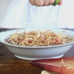 Cách làm Gỏi nghêu bắp chuối 