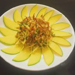 Cách làm gỏi xoài xanh khô mực