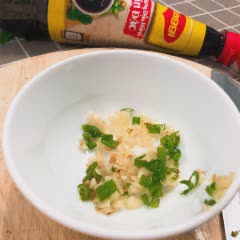 Cách làm Nước tương tỏi ớt chấm rau luộc