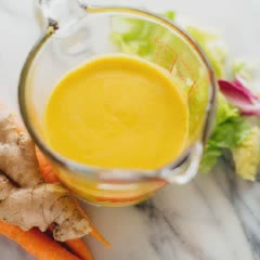 Cách làm Sốt cà rốt gừng trộn salad