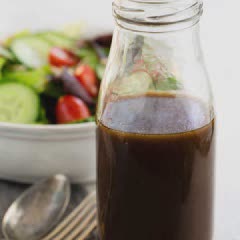 Cách làm Sốt giấm đen trộn salad