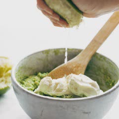 Cách làm sốt trái bơ béo ngon