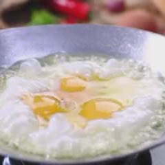 Cách làm trứng ốp la sốt tomyum